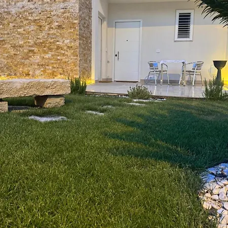 Le Dimore Airport Luxury Con Jacuzzi Casa de hóspedes Bari